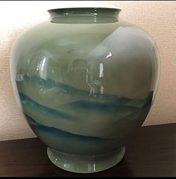 深川製磁 宮内庁御用達 花瓶 Amazon.co.jp: 宮内庁御用達 深川製磁 緑磁 花器 富士 : ホーム